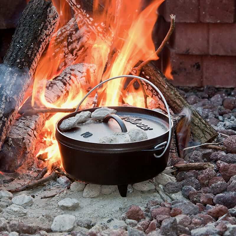 Lodge 8-Quart Dutch Oven - Large Cast Iron Dutch Oven Perfect for Camp Fire  Cooking