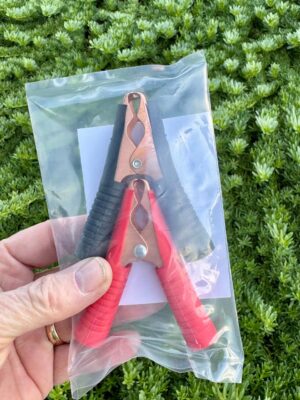 locator-battery-clamps-rv-lighting | Hitched4fun.com